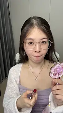 Snapshot of Qianqian-888 chatting on 12-04-25, 12:42 Qianqian-888 online show from 12-04-25, 12:42