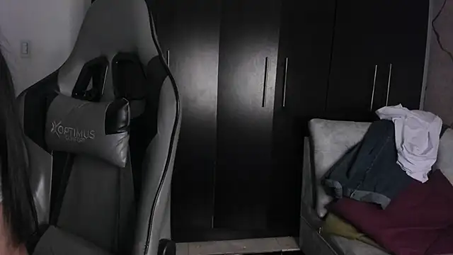 Snapshot of ValkaGrecco chatting on 09-09-25, 03:17 ValkaGrecco online show from 09-09-25, 03:17