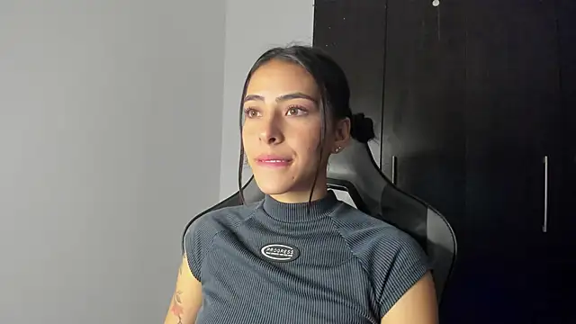 Snapshot of ValkaGrecco chatting on 09-16-25, 02:56 ValkaGrecco online show from 09-16-25, 02:56