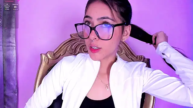 Snapshot of ValkaGrecco chatting on 10-29-25, 02:47 ValkaGrecco online show from 10-29-25, 02:47