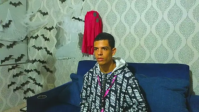 Hotcouple 222 online show from 10-18-25, 07:20