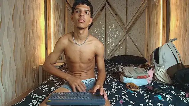 Hotcouple 222 online show from 01-10-26, 07:21