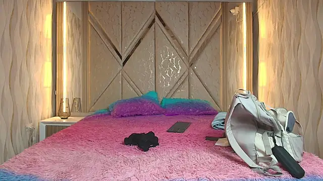 Hotcouple 222 online show from 02-25-26, 07:18