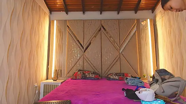 Hotcouple 222 online show from 04-28-26, 01:27