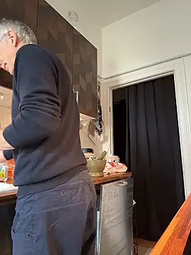 SexyLeon8 online show from 01-15-26, 09:25