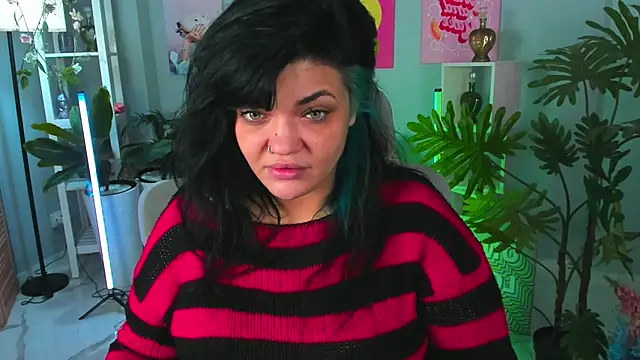 MaryHarrys online show from 11-05-25, 02:33