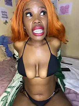 Snapshot of Caramel_Mellow chatting on 10-06-25, 09:01 Caramel Mellow online show from 10-06-25, 09:01