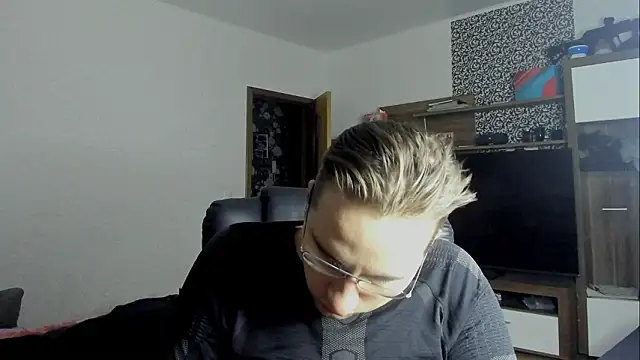 Snapshot of romiosabrino chatting on 02-01-26, 09:24 romiosabrino online show from 02-01-26, 09:24