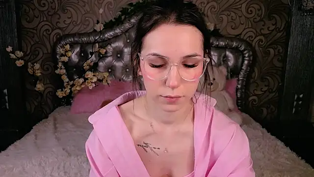 -CindyLou online show from 02-14-26, 05:37