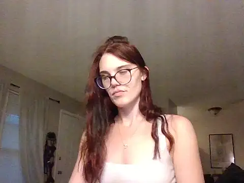 Miss honey94 online show from 12-21-25, 12:12