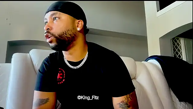 KING FITZ online show from 04-25-26, 02:25