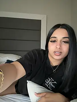 LilMisIndianx online show from 01-18-26, 01:59