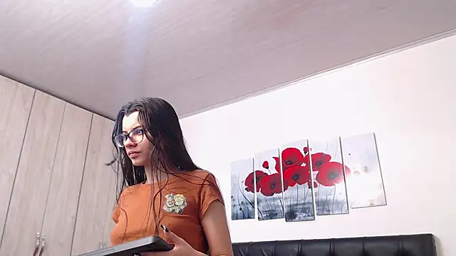 pinky f00x online show from 11-08-25, 07:34