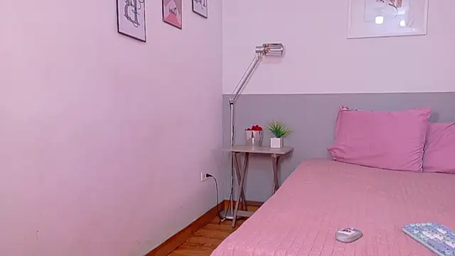 Snapshot of drooling4daddy chatting on 11-08-25, 12:38 drooling4daddy online show from 11-08-25, 12:38