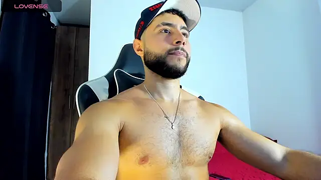 Snapshot of bryan_mugn chatting on 09-21-25, 01:07 bryan mugn online show from 09-21-25, 01:07