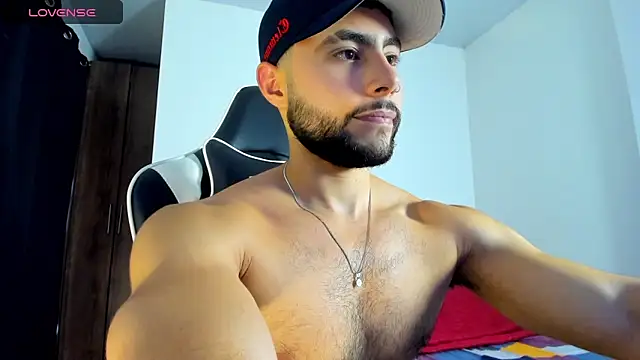 Snapshot of bryan_mugn chatting on 09-28-25, 03:56 bryan mugn online show from 09-28-25, 03:56