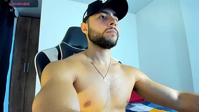 Snapshot of bryan_mugn chatting on 10-10-25, 03:16 bryan mugn online show from 10-10-25, 03:16