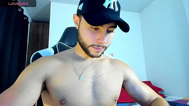 Snapshot of bryan_mugn chatting on 10-13-25, 02:55 bryan mugn online show from 10-13-25, 02:55