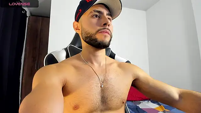 Snapshot of bryan_mugn chatting on 11-12-25, 01:50 bryan mugn online show from 11-12-25, 01:50