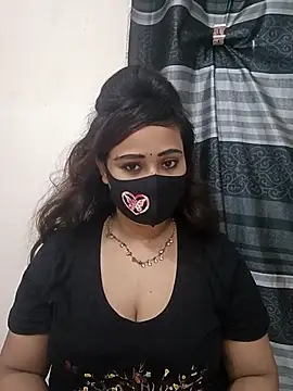 Snapshot of Mow_955 chatting on 10-02-25, 06:37 Mow 955 online show from 10-02-25, 06:37