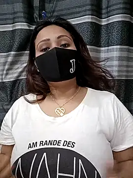 Snapshot of Mow_955 chatting on 11-05-25, 06:30 Mow 955 online show from 11-05-25, 06:30