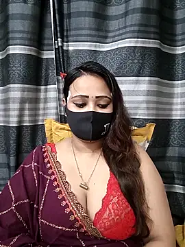 Snapshot of Mow_955 chatting on 12-18-25, 07:09 Mow 955 online show from 12-18-25, 07:09