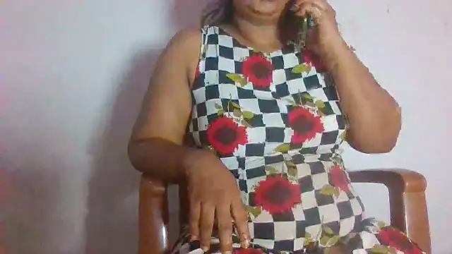 Snapshot of subodhii chatting on 10-10-25, 06:23 subodhii online show from 10-10-25, 06:23