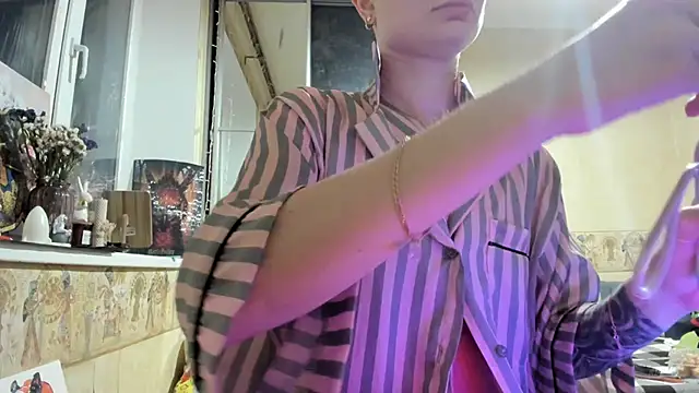 WatsonMi online show from 09-16-25, 03:46