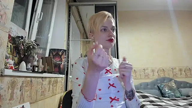 WatsonMi online show from 09-19-25, 03:13