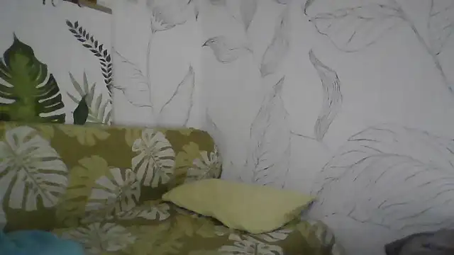 Snapshot of Catty_Lady chatting on 10-07-25, 04:48 Catty Lady online show from 10-07-25, 04:48