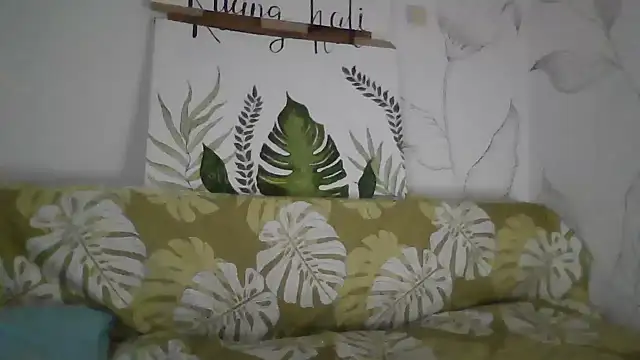 Snapshot of Catty_Lady chatting on 11-16-25, 06:13 Catty Lady online show from 11-16-25, 06:13