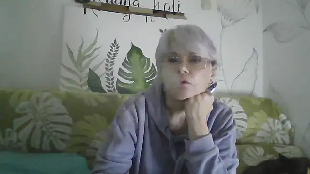Catty Lady online show from 01-09-26, 06:42
