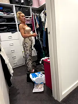 Reacher110565 online show from 10-08-25, 10:24