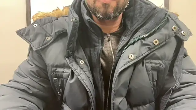 pranastro00 online show from 11-05-25, 04:40