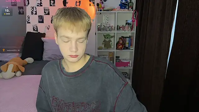 Snapshot of olivertasty chatting on 11-15-25, 12:13 olivertasty online show from 11-15-25, 12:13