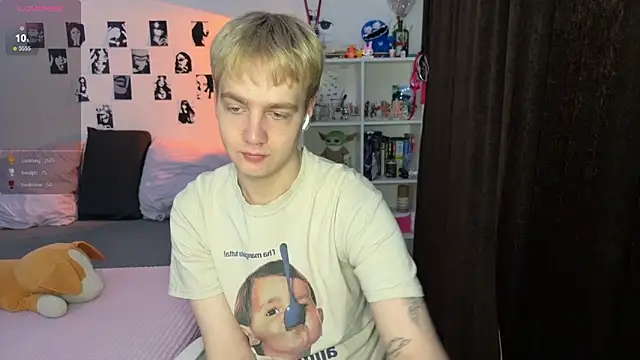 Snapshot of olivertasty chatting on 11-24-25, 05:07 olivertasty online show from 11-24-25, 05:07