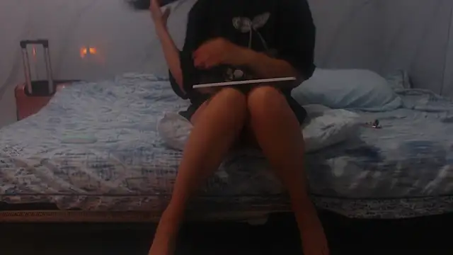 Snapshot of sabrina_v_ chatting on 11-23-25, 06:08 sabrina v online show from 11-23-25, 06:08