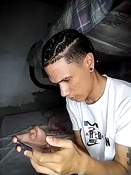 Gabriel Stone online show from 10-28-25, 04:16