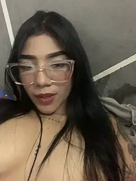 Snapshot of ElaRose_12 chatting on 11-06-25, 05:14 ElaRose 12 online show from 11-06-25, 05:14