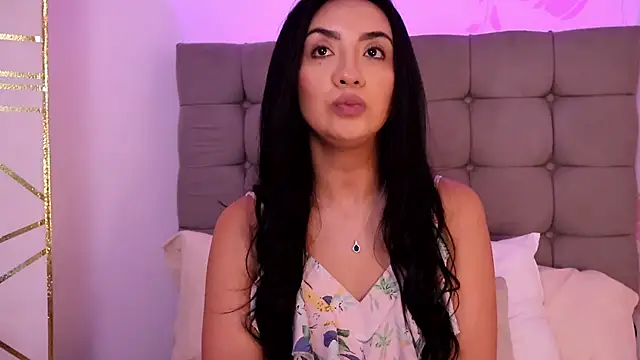 ana riveros online show from 07-22-26, 01:47