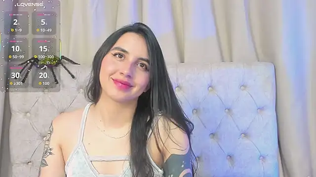 kaylee lee online show from 10-16-25, 04:24