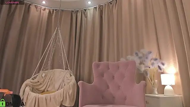 Naomi   Rias online show from 10-14-25, 12:44