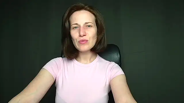 Kelly Kisss online show from 04-26-26, 11:19