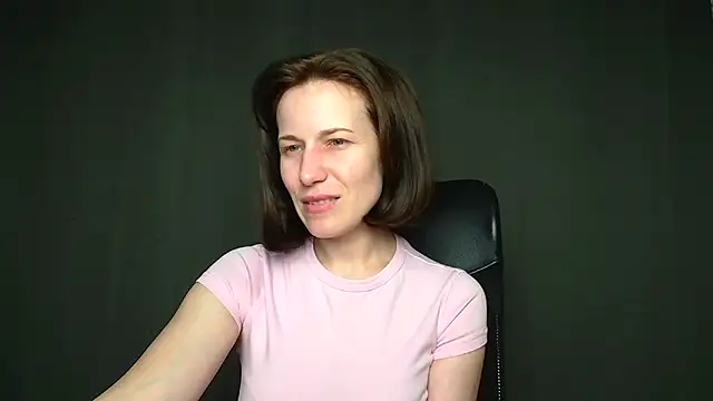 Kelly Kisss online show from 04-28-26, 08:08