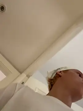 pbyariel- online show from 10-21-25, 03:57