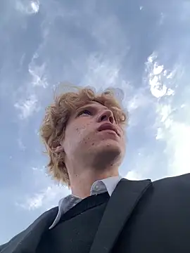 pbyariel- online show from 10-25-25, 04:57