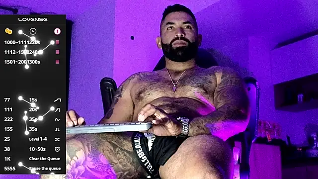 Snapshot of Max-prada chatting on 02-14-26, 02:08 Max-prada online show from 02-14-26, 02:08