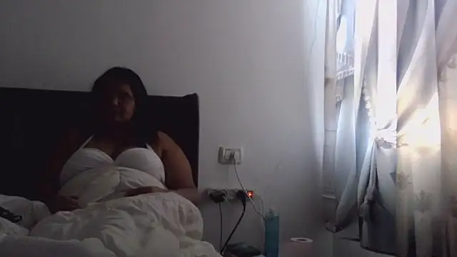 Snapshot of maayanlevi2 chatting on 02-21-26, 11:22 maayanlevi2 online show from 02-21-26, 11:22