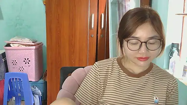 Uhem112 online show from 10-10-25, 01:26