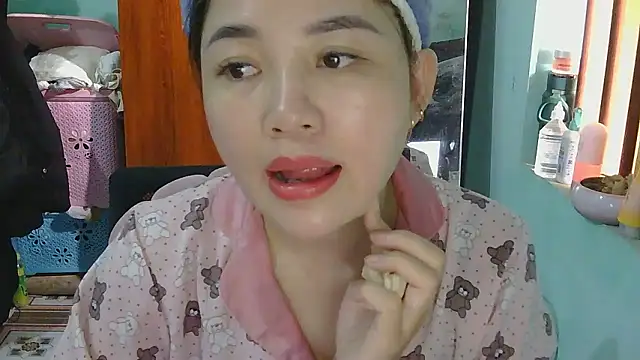 Uhem112 online show from 11-08-25, 05:29